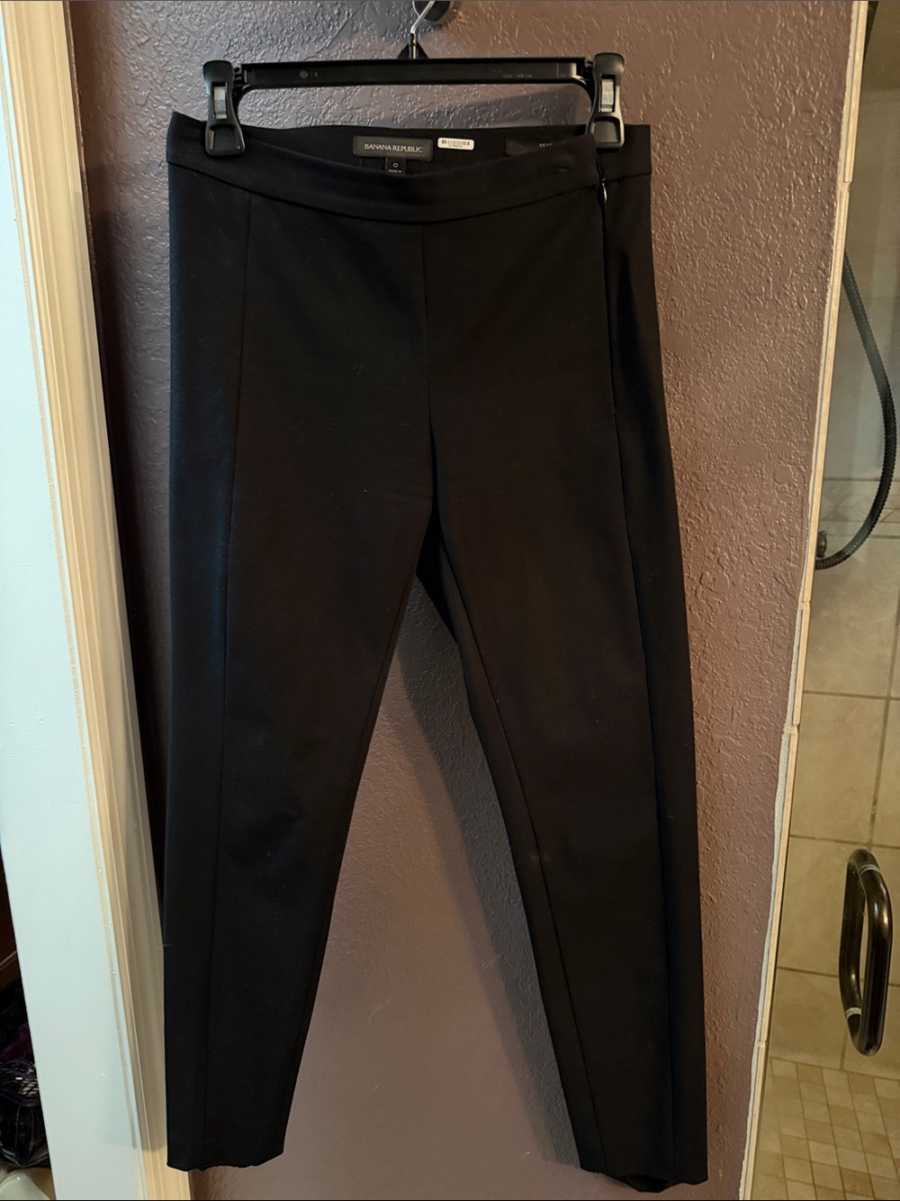 Banana Republic Black Slim Ankle Pull-On Pants